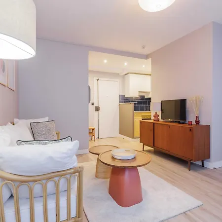 Proche Quai De Seine - 2bdr 3p 16eme Arr Apartment