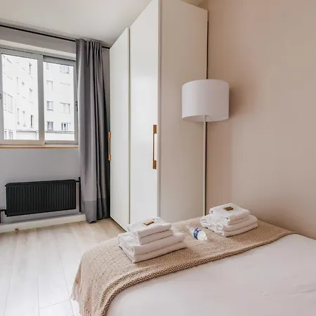 Apartment Proche Quai De Seine - 2bdr 3p 16eme Arr *